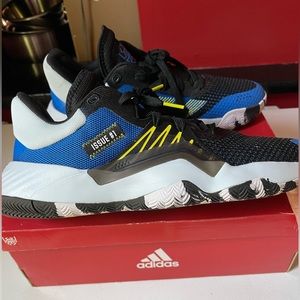 Adidas D.O.N Issue 1 Size 11 worn once. No signs of wear at all.